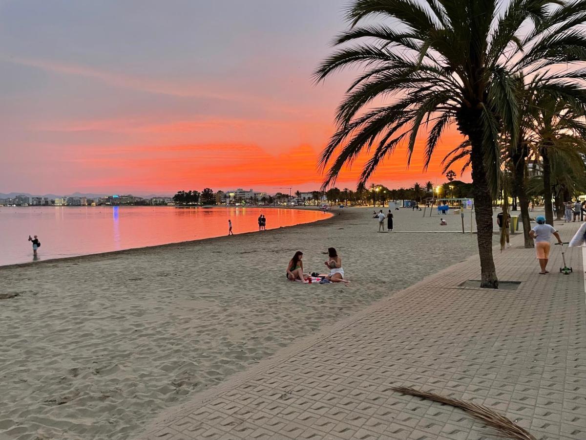 Santa Beach Росес Екстериор снимка